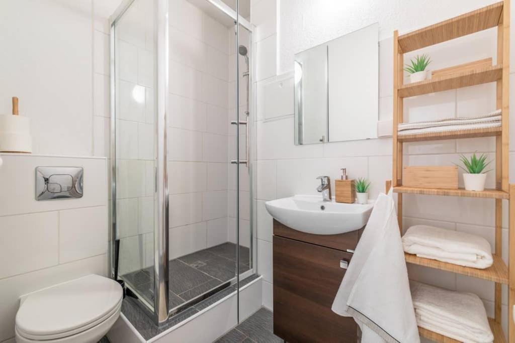 Sauber Und Modern, Netflix, Wifi, Leipzig Flair, Kueche Apartment Exterior photo